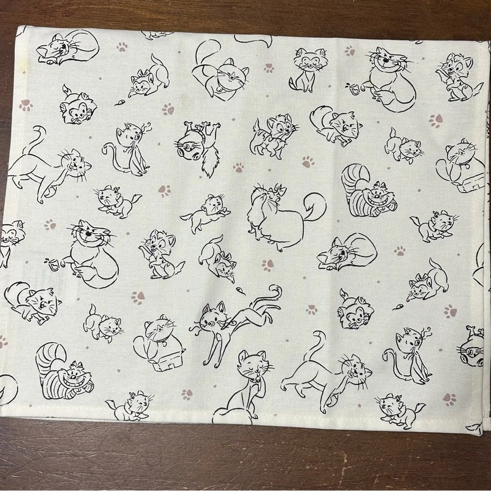 Disney Parks Disney Cats Sketch‎ Kitchen Towel Set of 2 NEW Read Description